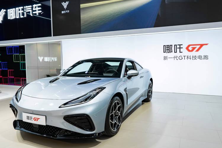 东莞企石镇创时锐企业管理咨询哪吒汽车在智能汽车领域的表现，领途汽车在新能源汽车市场中的影响力